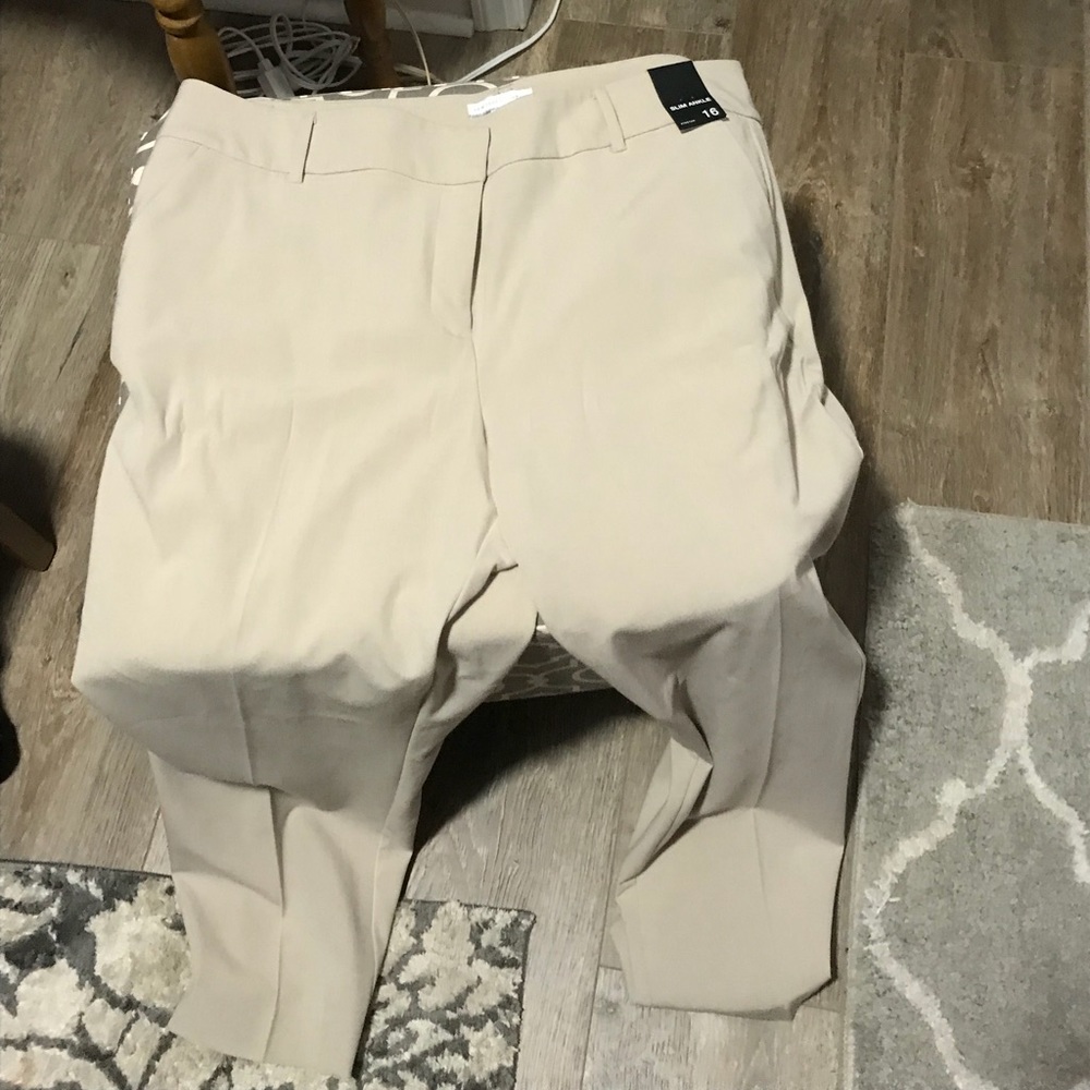 Khaki Capris